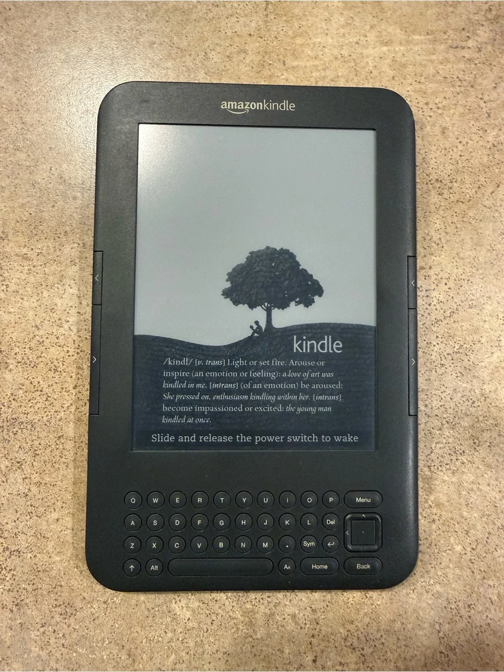 *PARTS OR REPAIR* Amazon Kindle E-Reader D00901 3rd Generation - Stuck On Screen